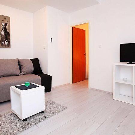 Apartments Park Vela Luka Phòng bức ảnh