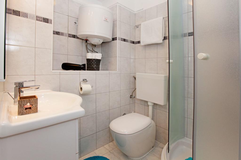 Apartments Park Vela Luka Phòng bức ảnh