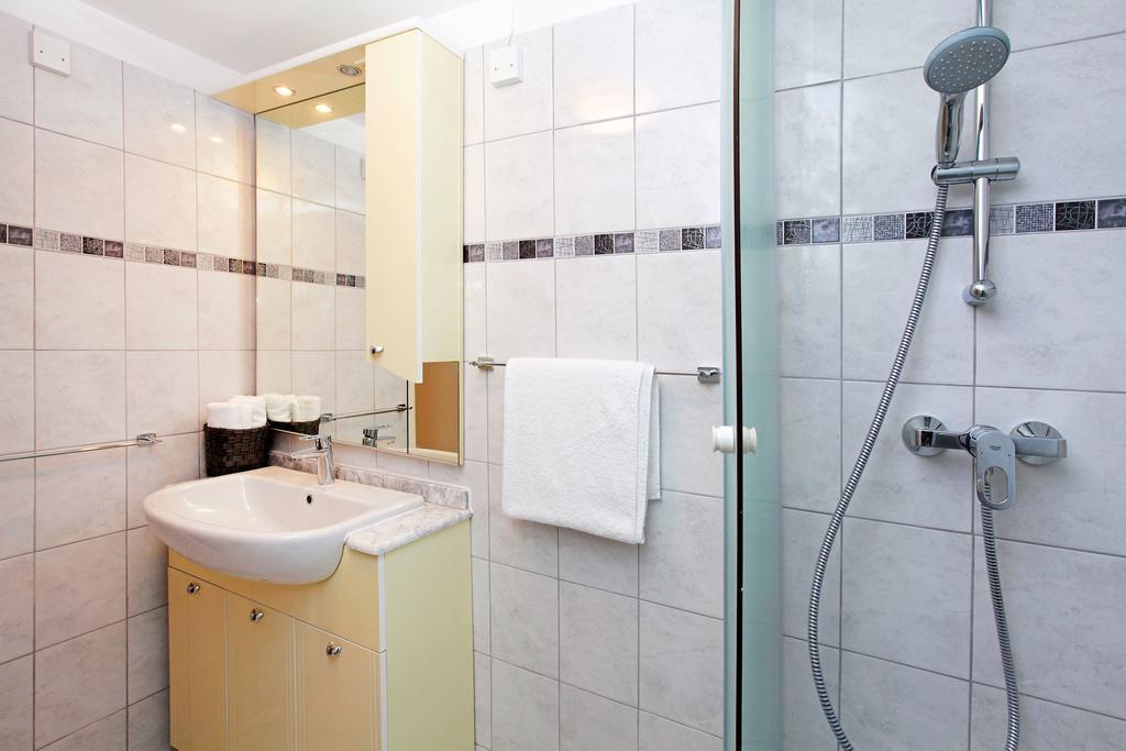 Apartments Park Vela Luka Phòng bức ảnh