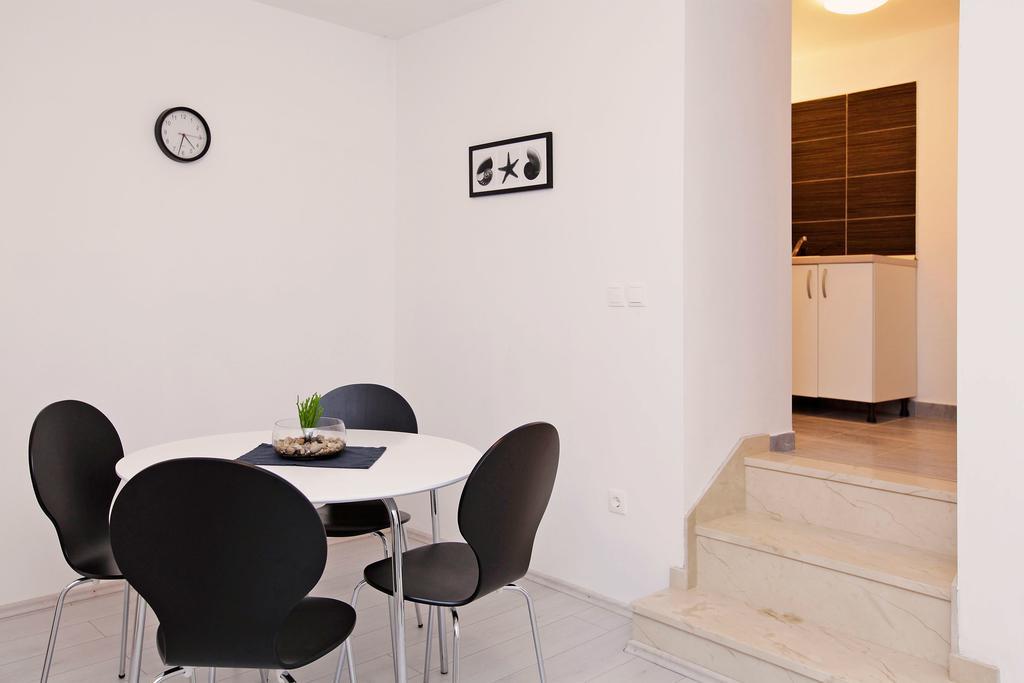 Apartments Park Vela Luka Phòng bức ảnh