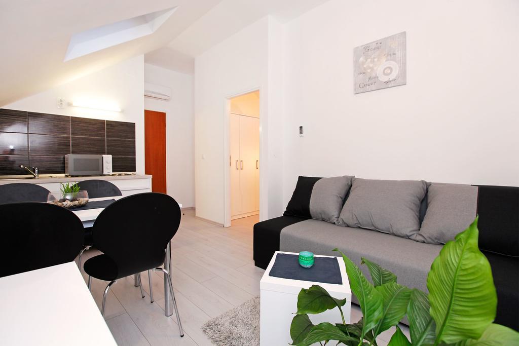 Apartments Park Vela Luka Phòng bức ảnh