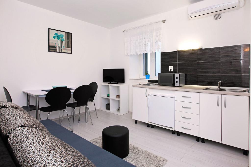 Apartments Park Vela Luka Phòng bức ảnh