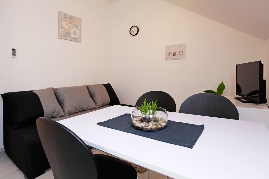 Apartments Park Vela Luka Phòng bức ảnh