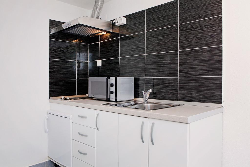 Apartments Park Vela Luka Phòng bức ảnh