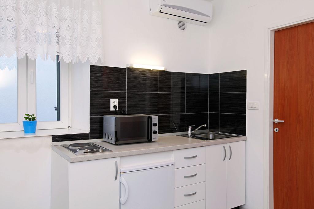 Apartments Park Vela Luka Phòng bức ảnh